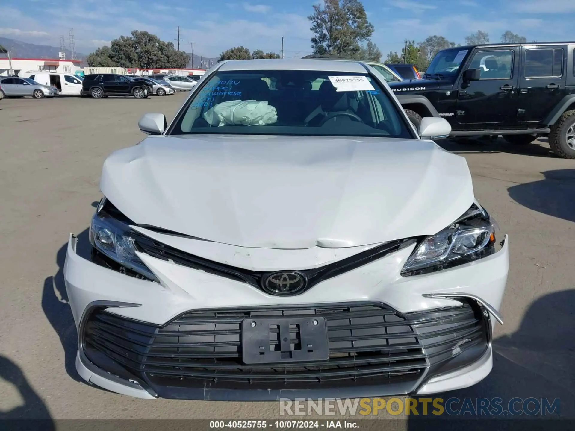 12 Фотография поврежденного автомобиля 4T1R11AK1PU081499 TOYOTA CAMRY 2023
