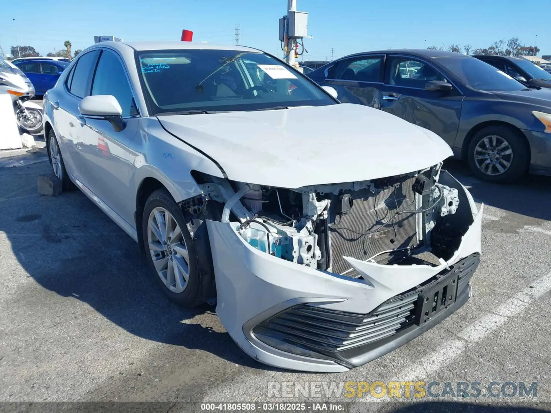 1 Фотография поврежденного автомобиля 4T1R11AK2PU162382 TOYOTA CAMRY 2023