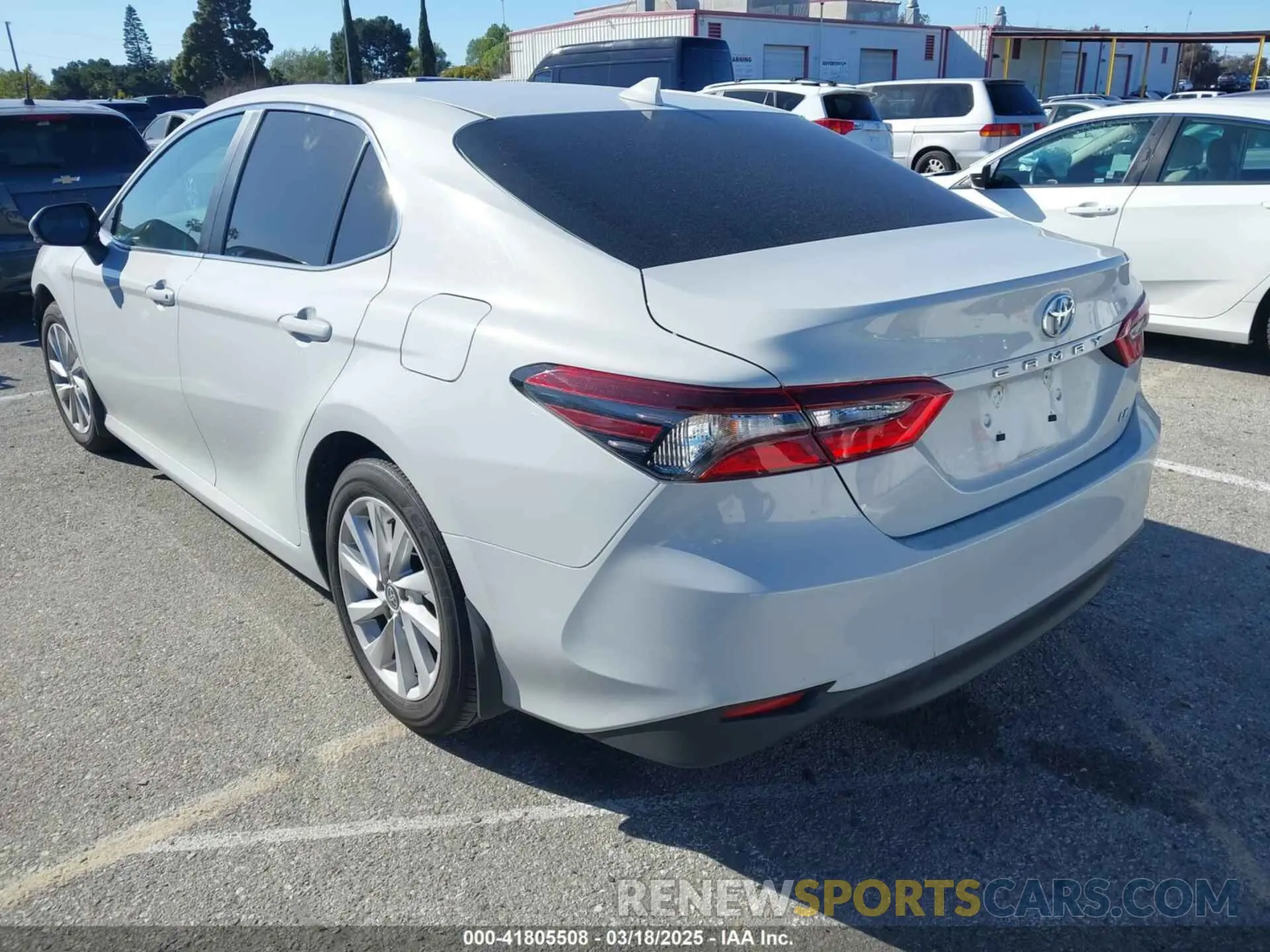 3 Фотография поврежденного автомобиля 4T1R11AK2PU162382 TOYOTA CAMRY 2023