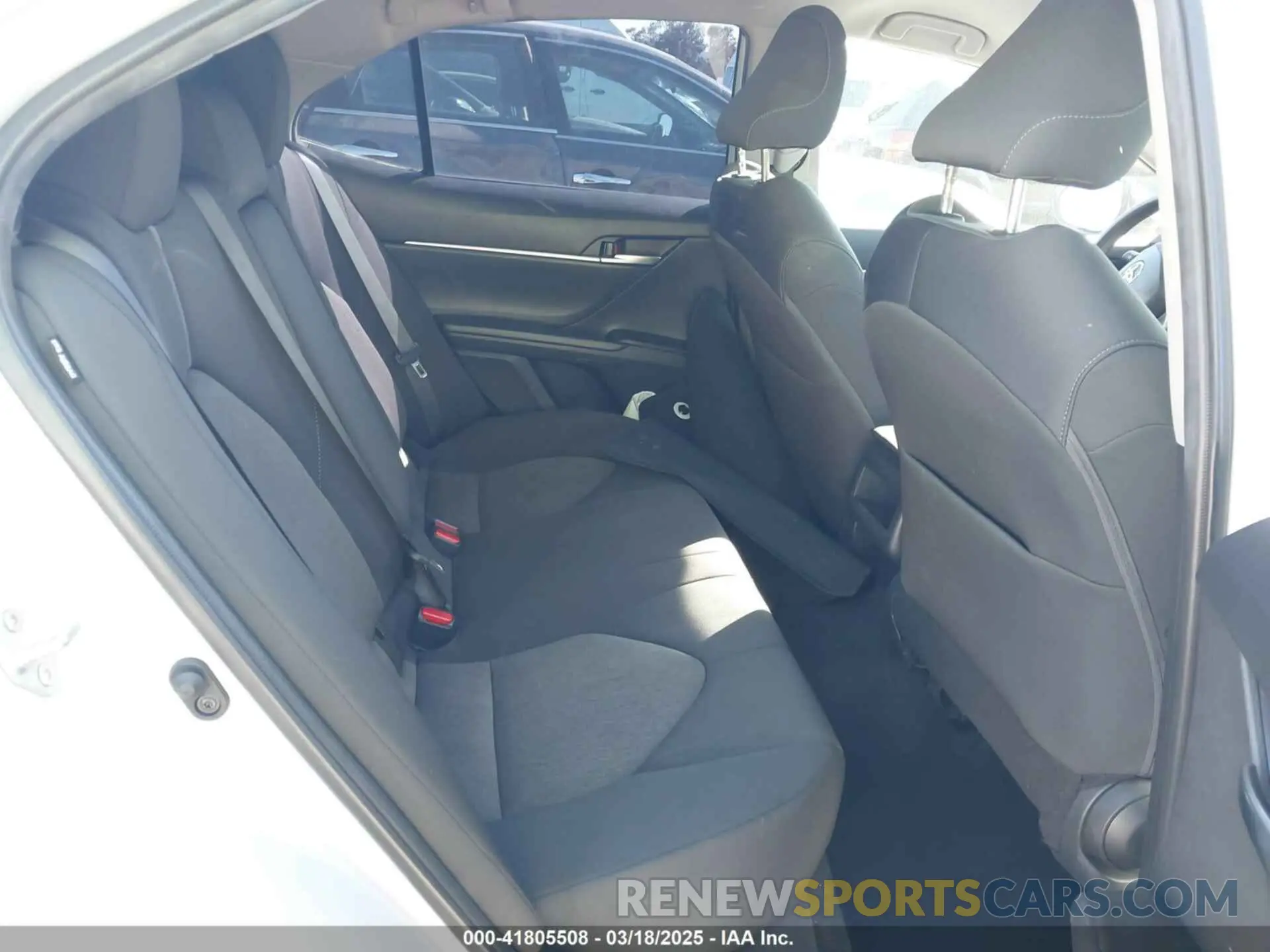8 Фотография поврежденного автомобиля 4T1R11AK2PU162382 TOYOTA CAMRY 2023