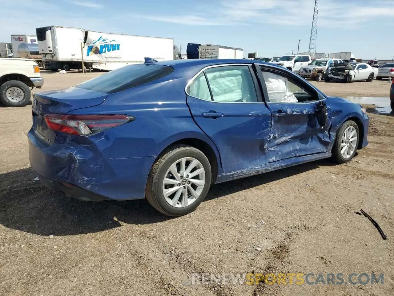 3 Photograph of a damaged car 4T1R11AK3PU187209 TOYOTA CAMRY 2023