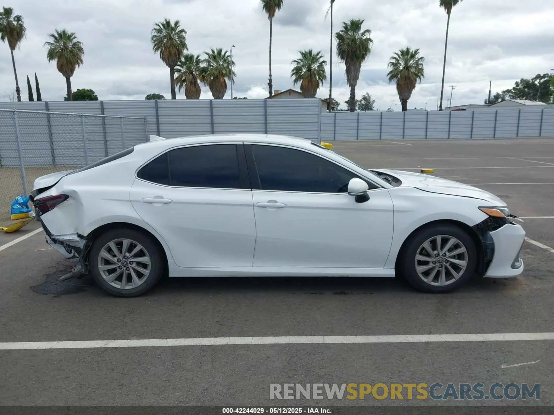 14 Photograph of a damaged car 4T1R11AK4PU801765 TOYOTA CAMRY 2023