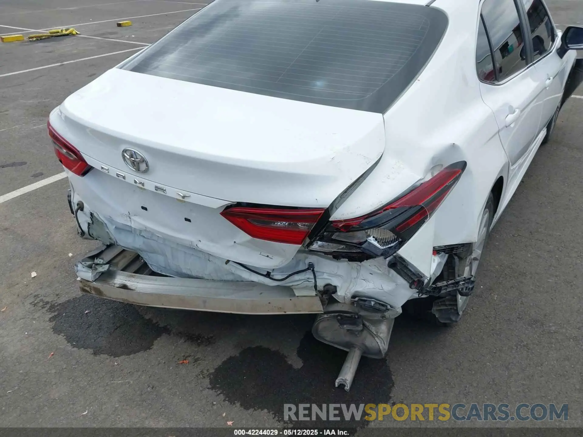 6 Photograph of a damaged car 4T1R11AK4PU801765 TOYOTA CAMRY 2023