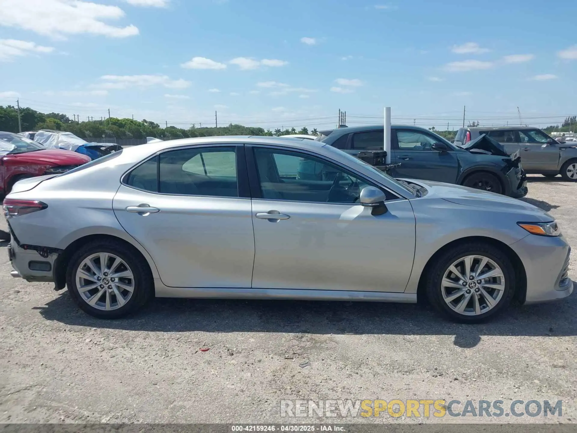 13 Фотография поврежденного автомобиля 4T1R11AK5PU139730 TOYOTA CAMRY 2023