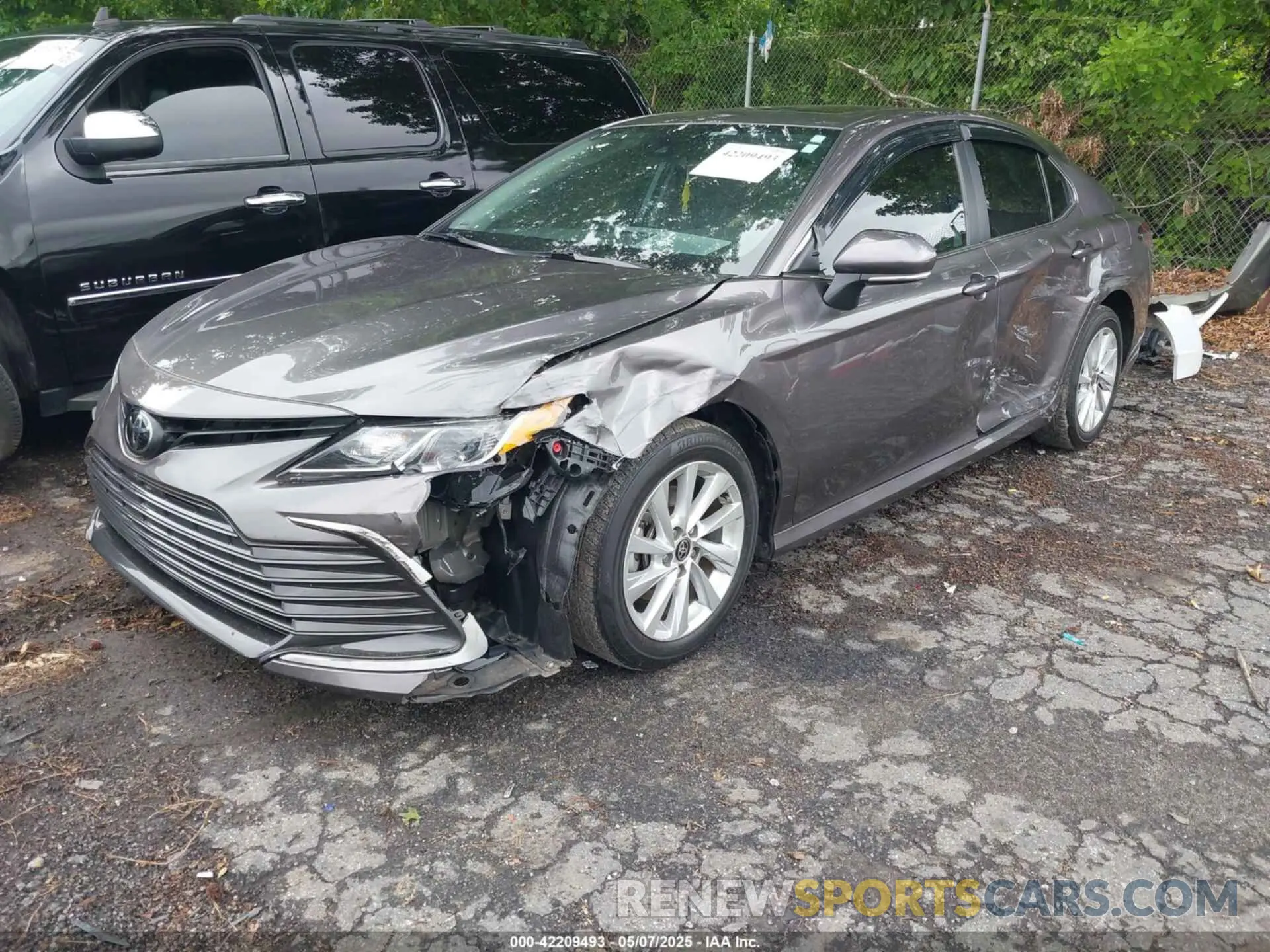 2 Photograph of a damaged car 4T1R11AK5PU163915 TOYOTA CAMRY 2023
