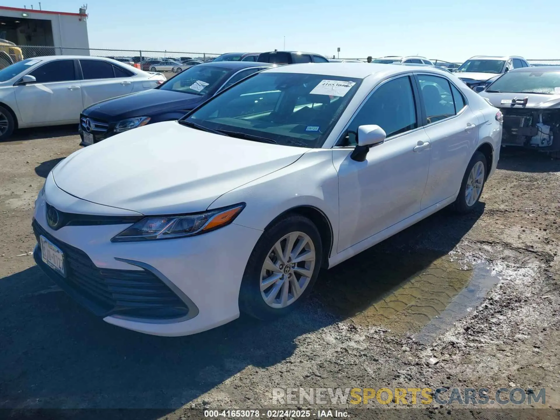 2 Фотография поврежденного автомобиля 4T1R11AK6PU094121 TOYOTA CAMRY 2023