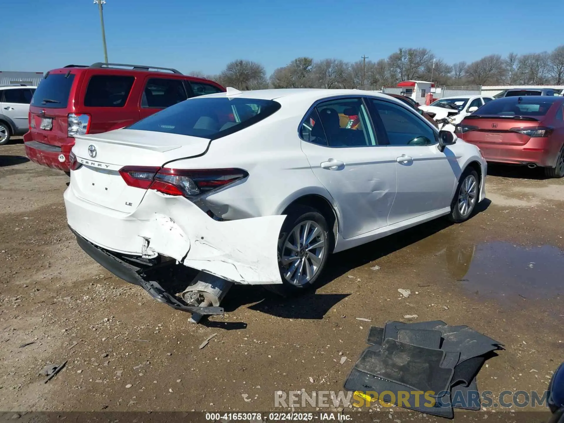 4 Фотография поврежденного автомобиля 4T1R11AK6PU094121 TOYOTA CAMRY 2023