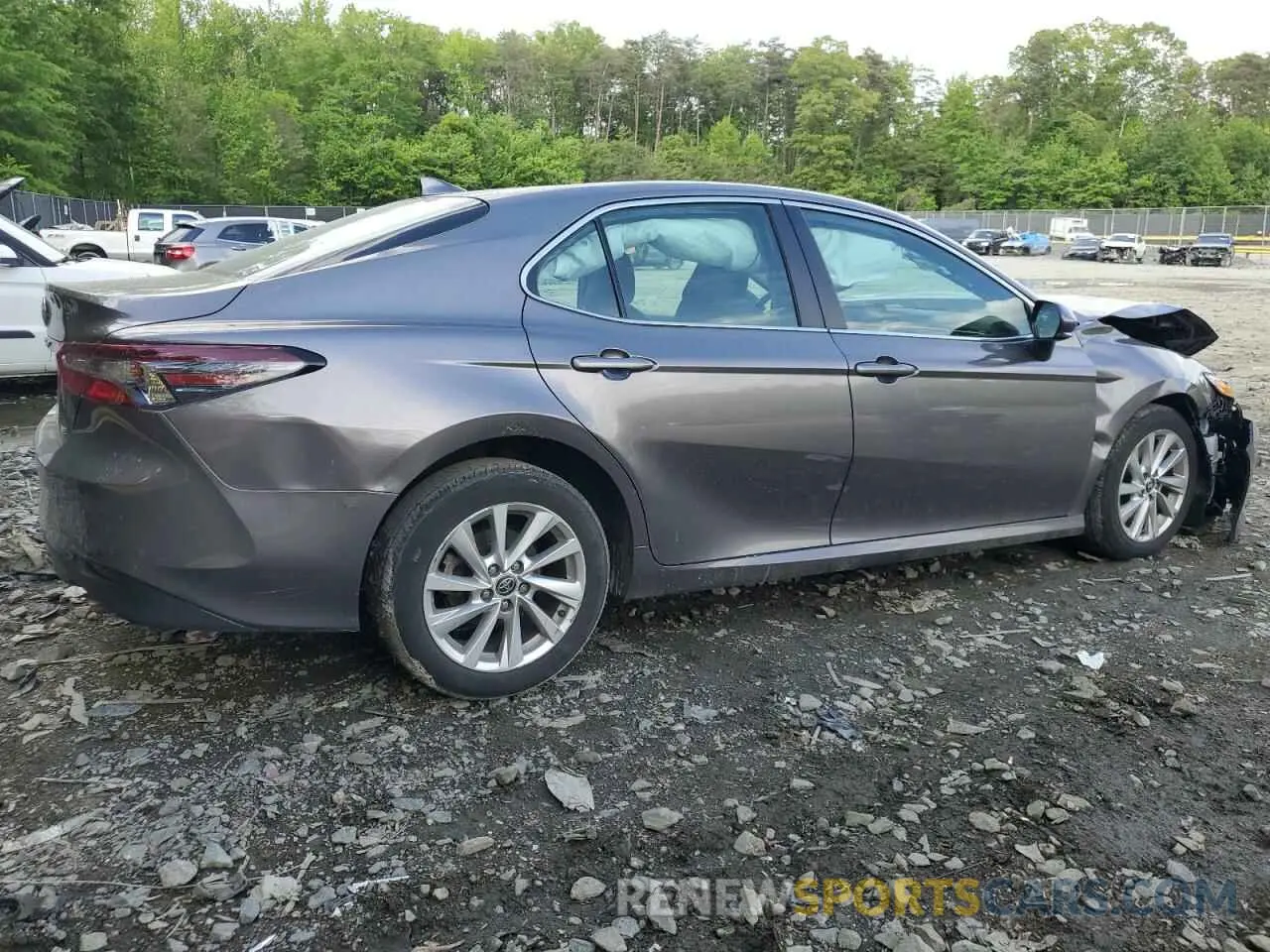 3 Photograph of a damaged car 4T1R11AK6PU129675 TOYOTA CAMRY 2023