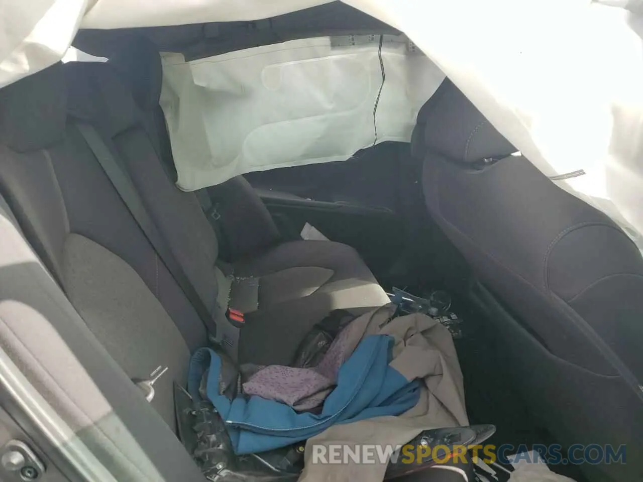 10 Photograph of a damaged car 4T1R11AK8PU802112 TOYOTA CAMRY 2023