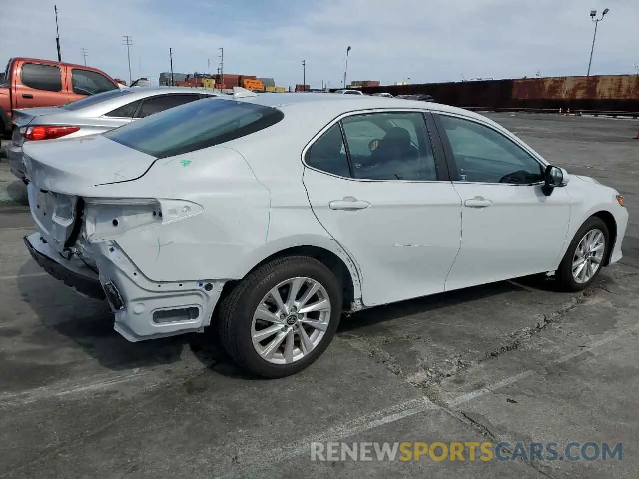 3 Фотография поврежденного автомобиля 4T1R11AK9PU158300 TOYOTA CAMRY 2023