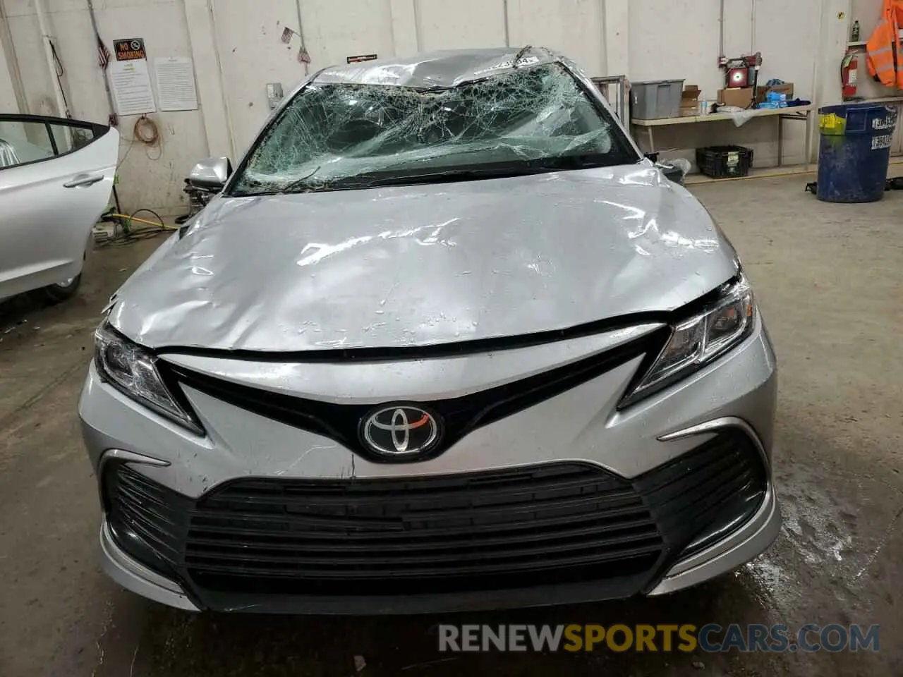 5 Photograph of a damaged car 4T1R11AKXPU782607 TOYOTA CAMRY 2023
