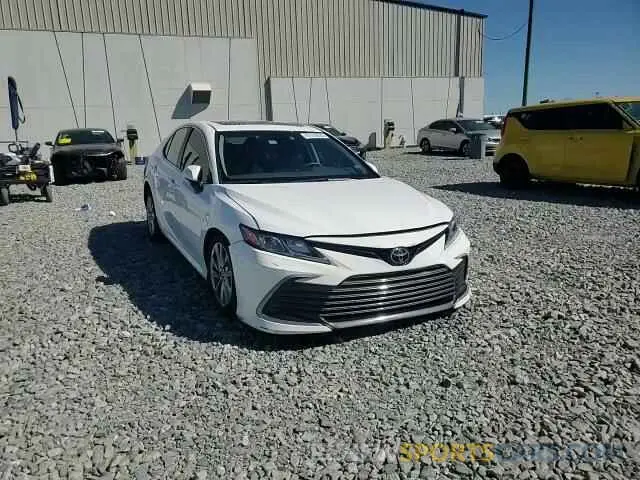 13 Photograph of a damaged car 4T1R11AKXPU808431 TOYOTA CAMRY 2023