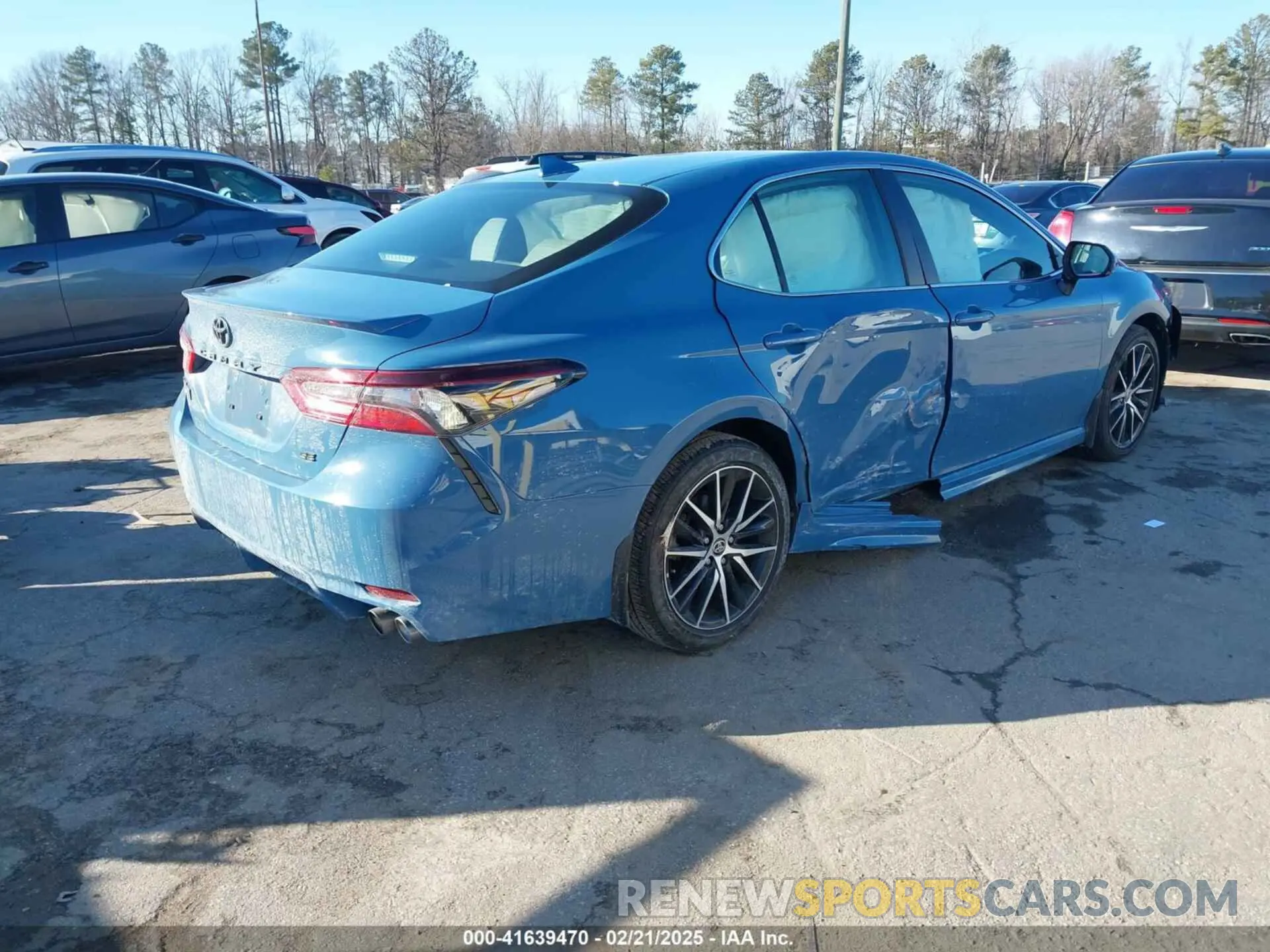 4 Photograph of a damaged car 4T1S11AKXPU125419 TOYOTA CAMRY 2023