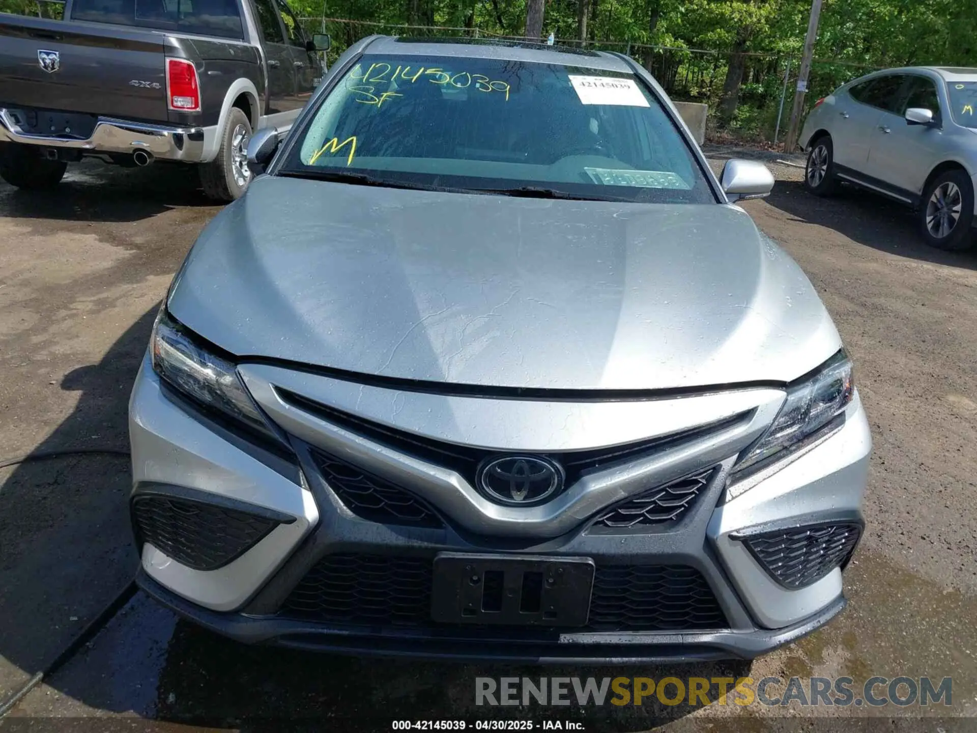 12 Photograph of a damaged car 4T1S11AKXPU737975 TOYOTA CAMRY 2023