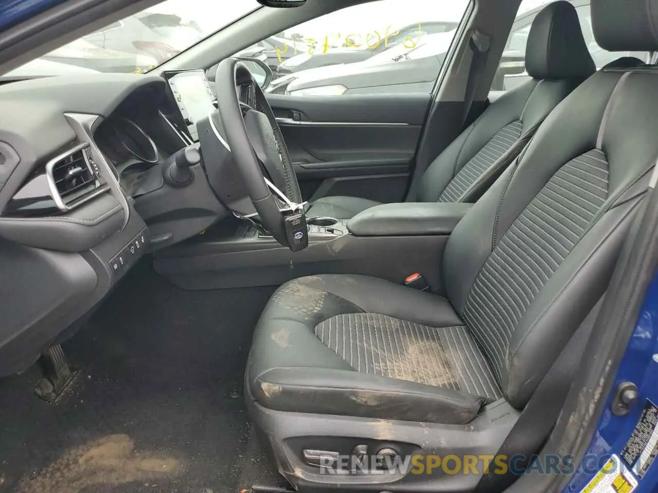 7 Photograph of a damaged car 4T1S31AK1PU057666 TOYOTA CAMRY 2023