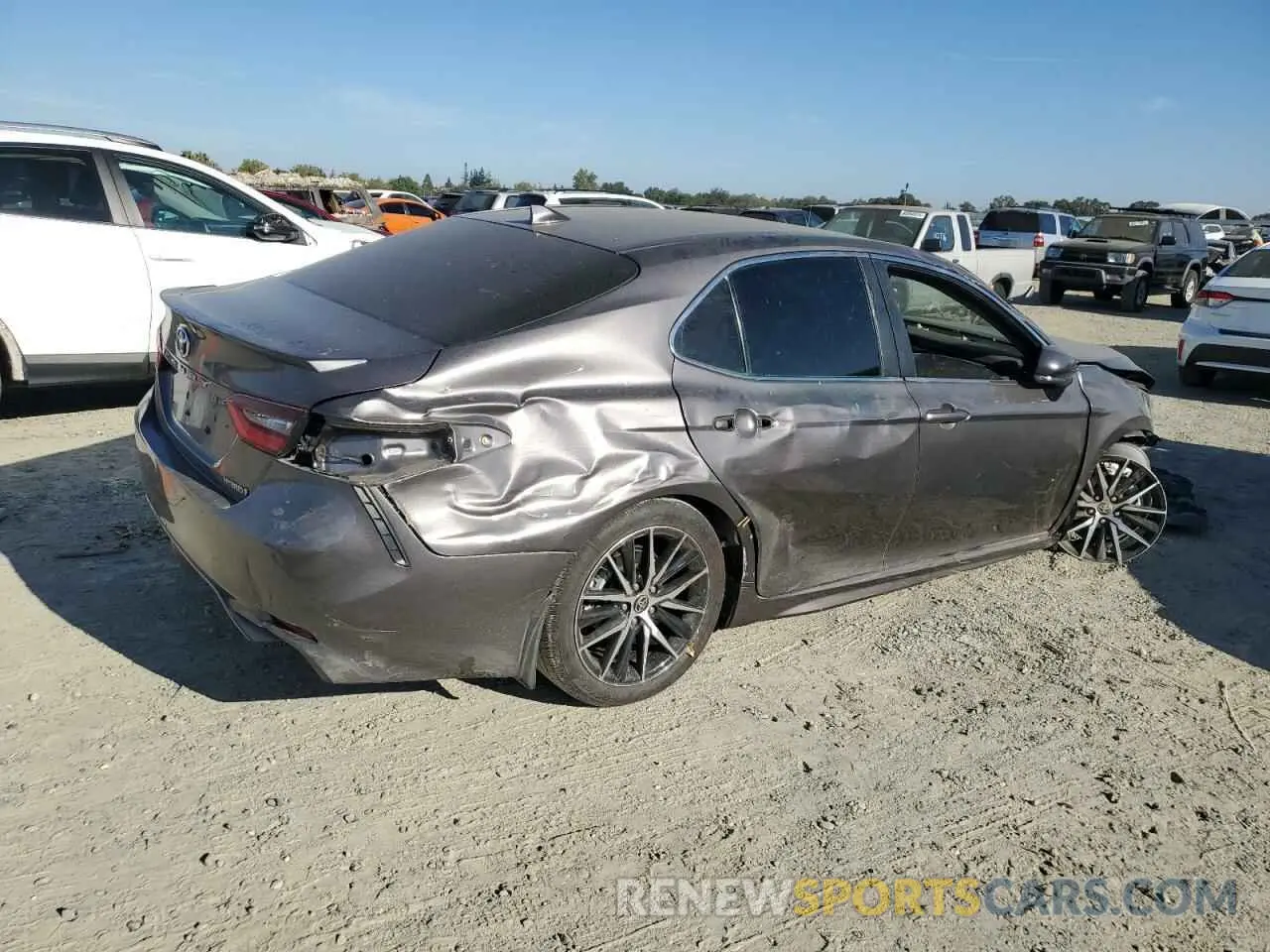 3 Фотография поврежденного автомобиля 4T1S31AK9PU616557 TOYOTA CAMRY 2023