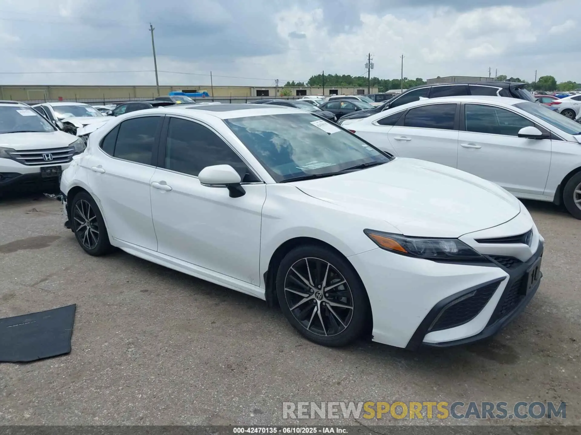 1 Photograph of a damaged car 4T1S31AKXPU612467 TOYOTA CAMRY 2023