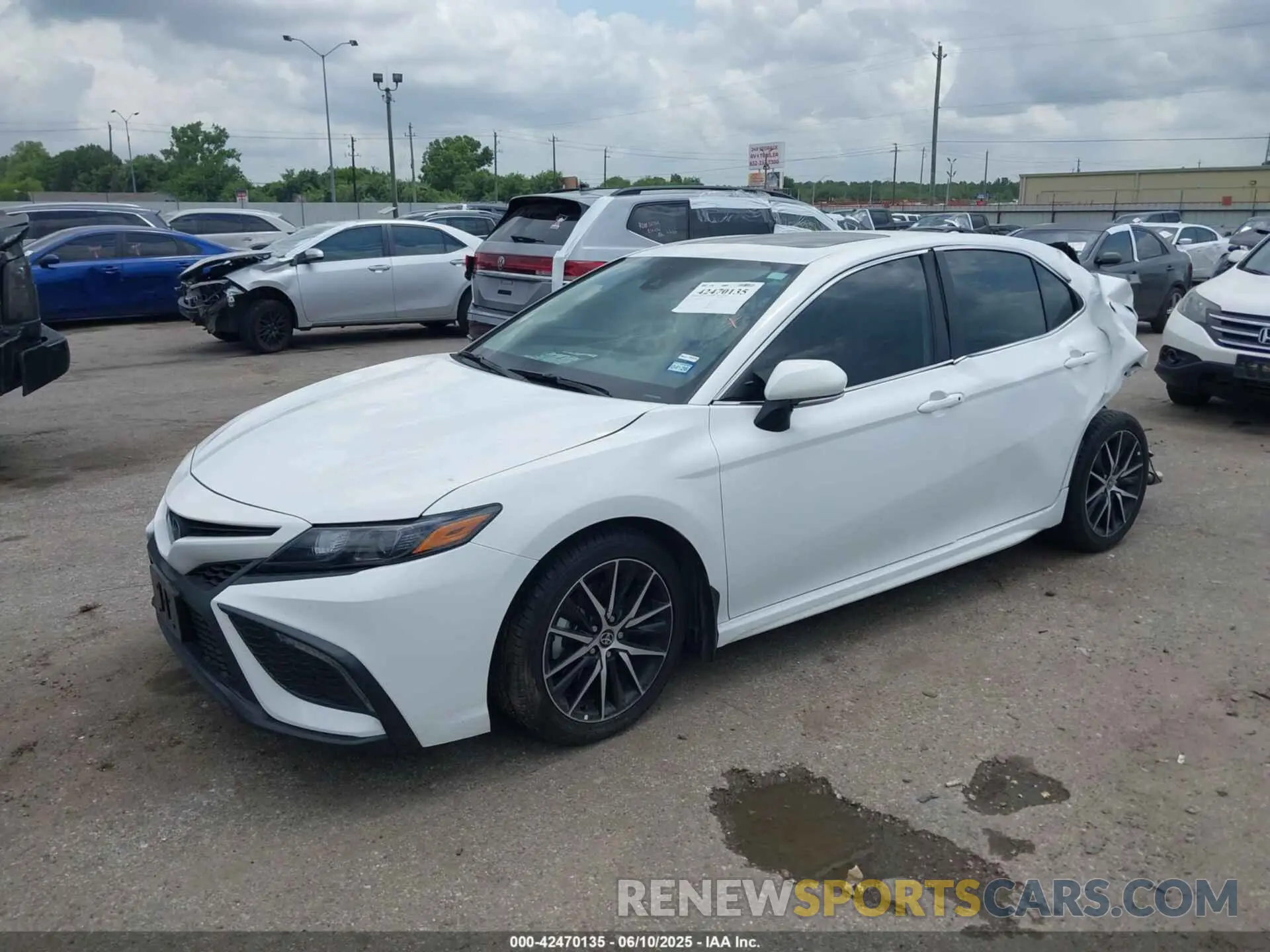 2 Photograph of a damaged car 4T1S31AKXPU612467 TOYOTA CAMRY 2023