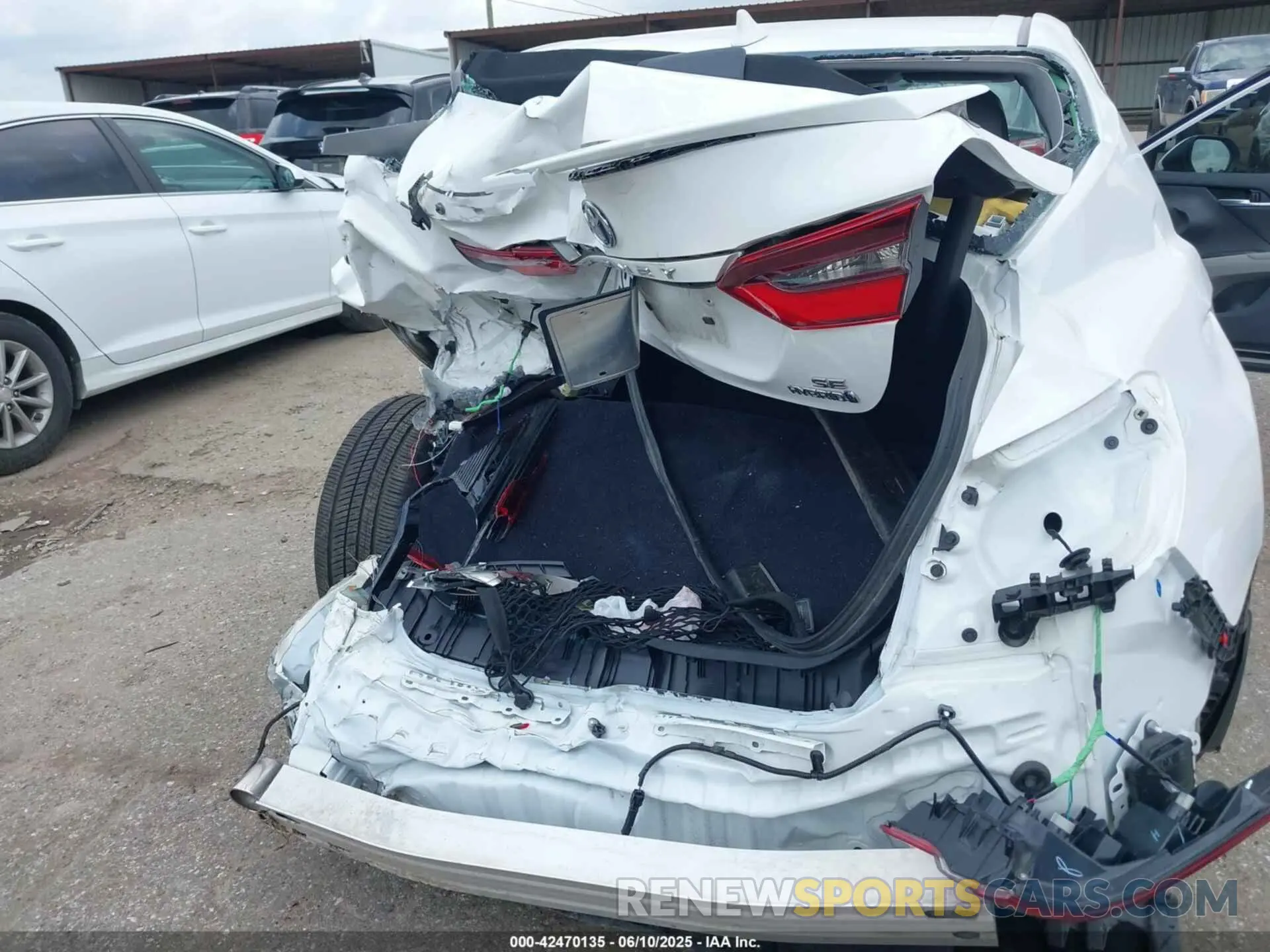 6 Photograph of a damaged car 4T1S31AKXPU612467 TOYOTA CAMRY 2023