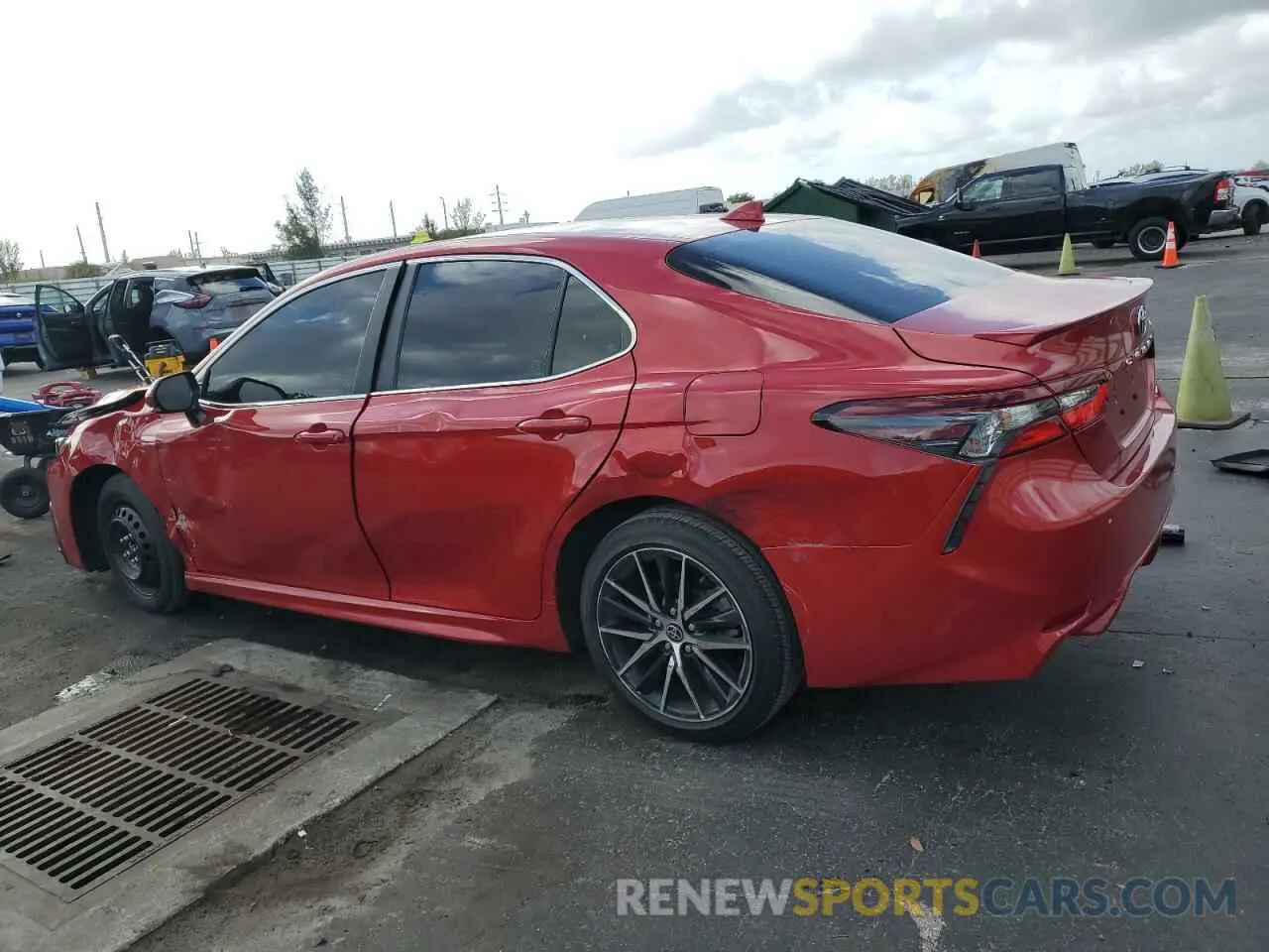 2 Фотография поврежденного автомобиля 4T1T11AK2PU127539 TOYOTA CAMRY 2023