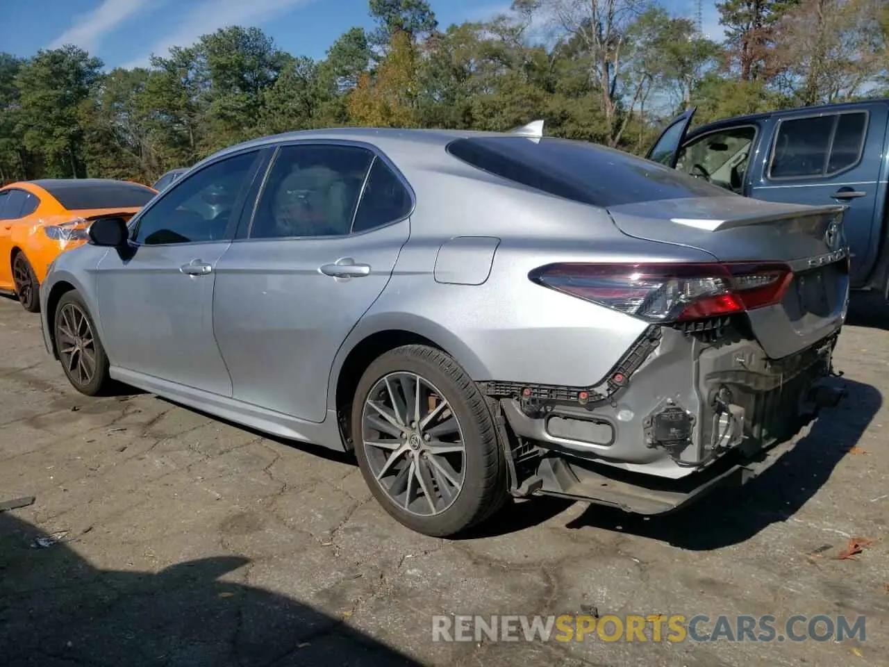 2 Фотография поврежденного автомобиля 4T1T11AK2PU722309 TOYOTA CAMRY 2023