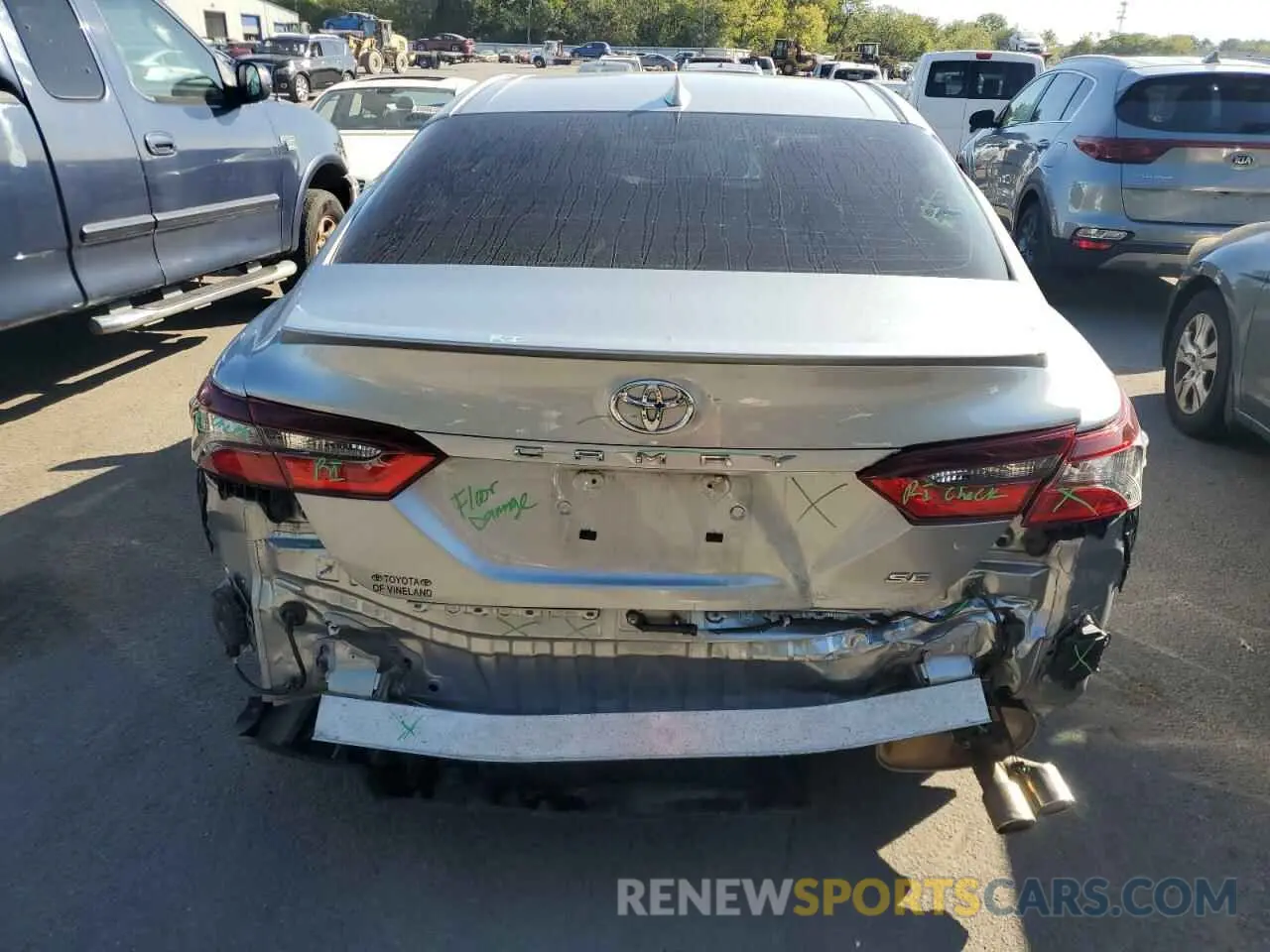 6 Photograph of a damaged car 4T1T11AK2PU736761 TOYOTA CAMRY 2023
