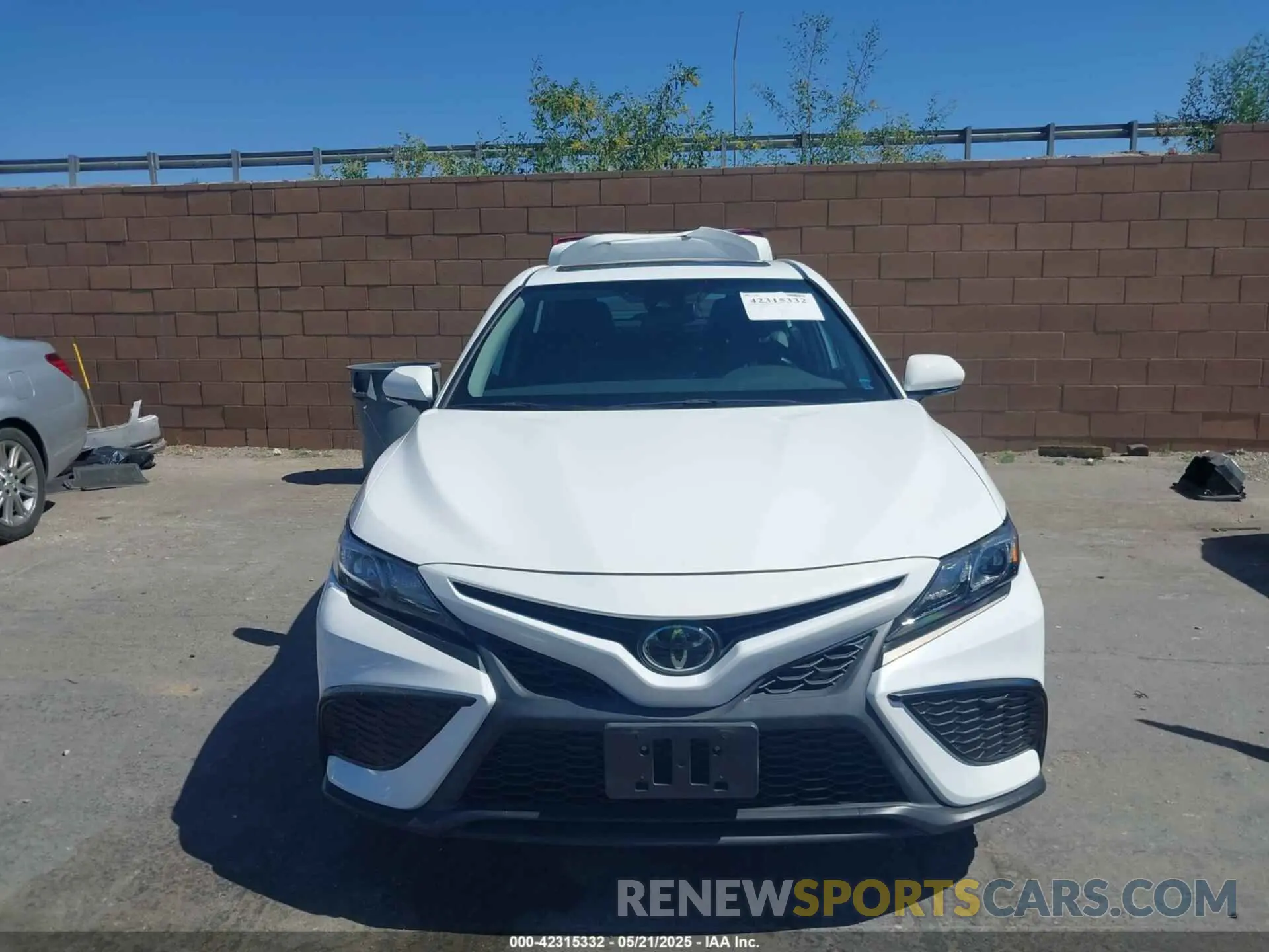 12 Фотография поврежденного автомобиля 4T1T11AK2PU747789 TOYOTA CAMRY 2023