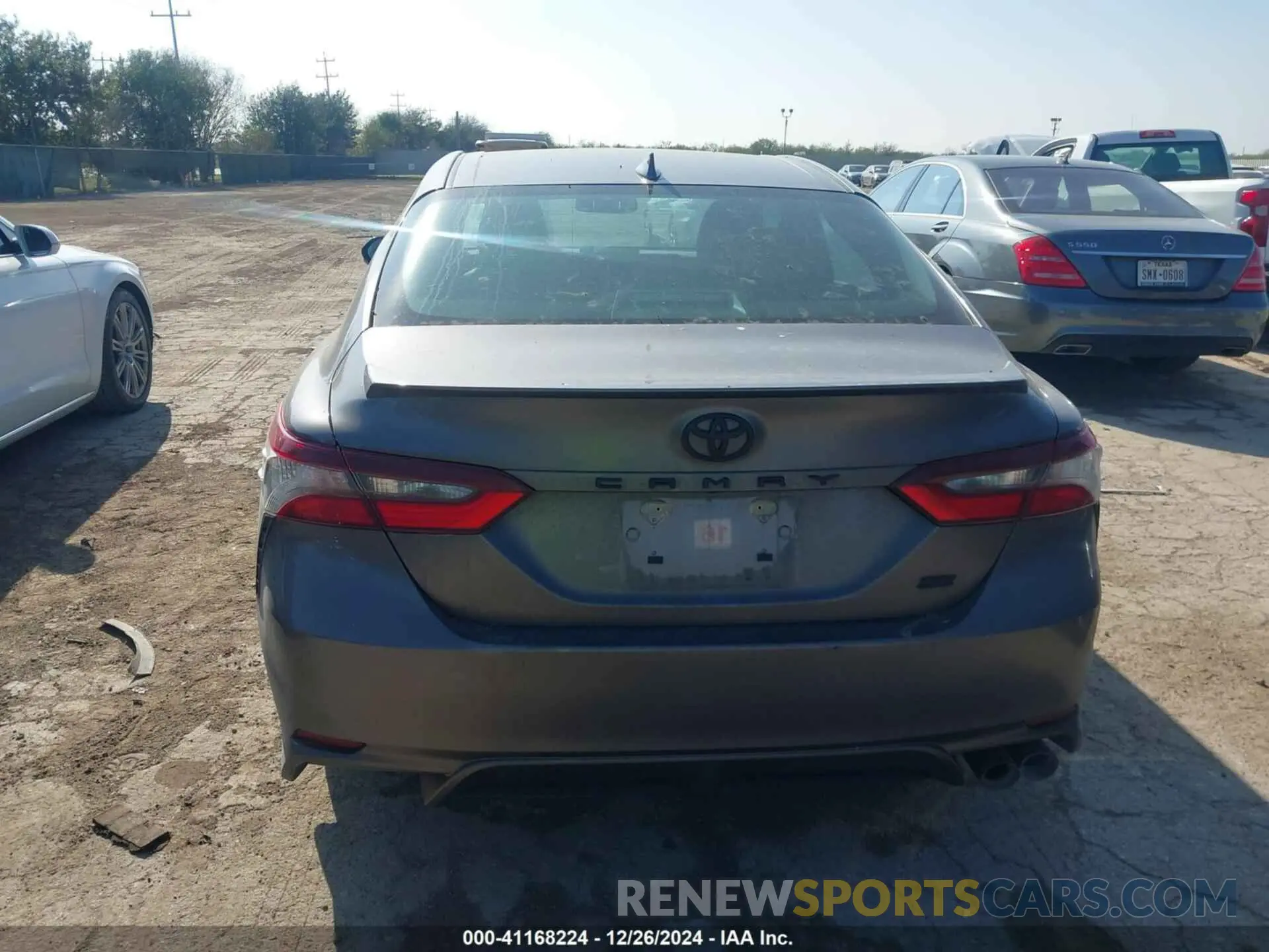 17 Фотография поврежденного автомобиля 4T1T11AK2PU825259 TOYOTA CAMRY 2023