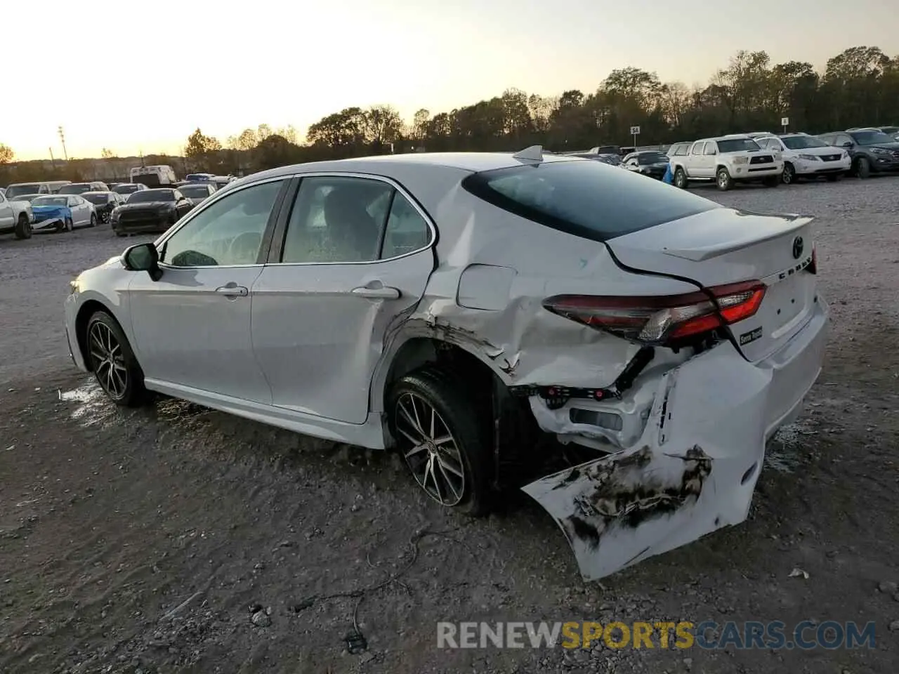 2 Фотография поврежденного автомобиля 4T1T11AK3PU179150 TOYOTA CAMRY 2023