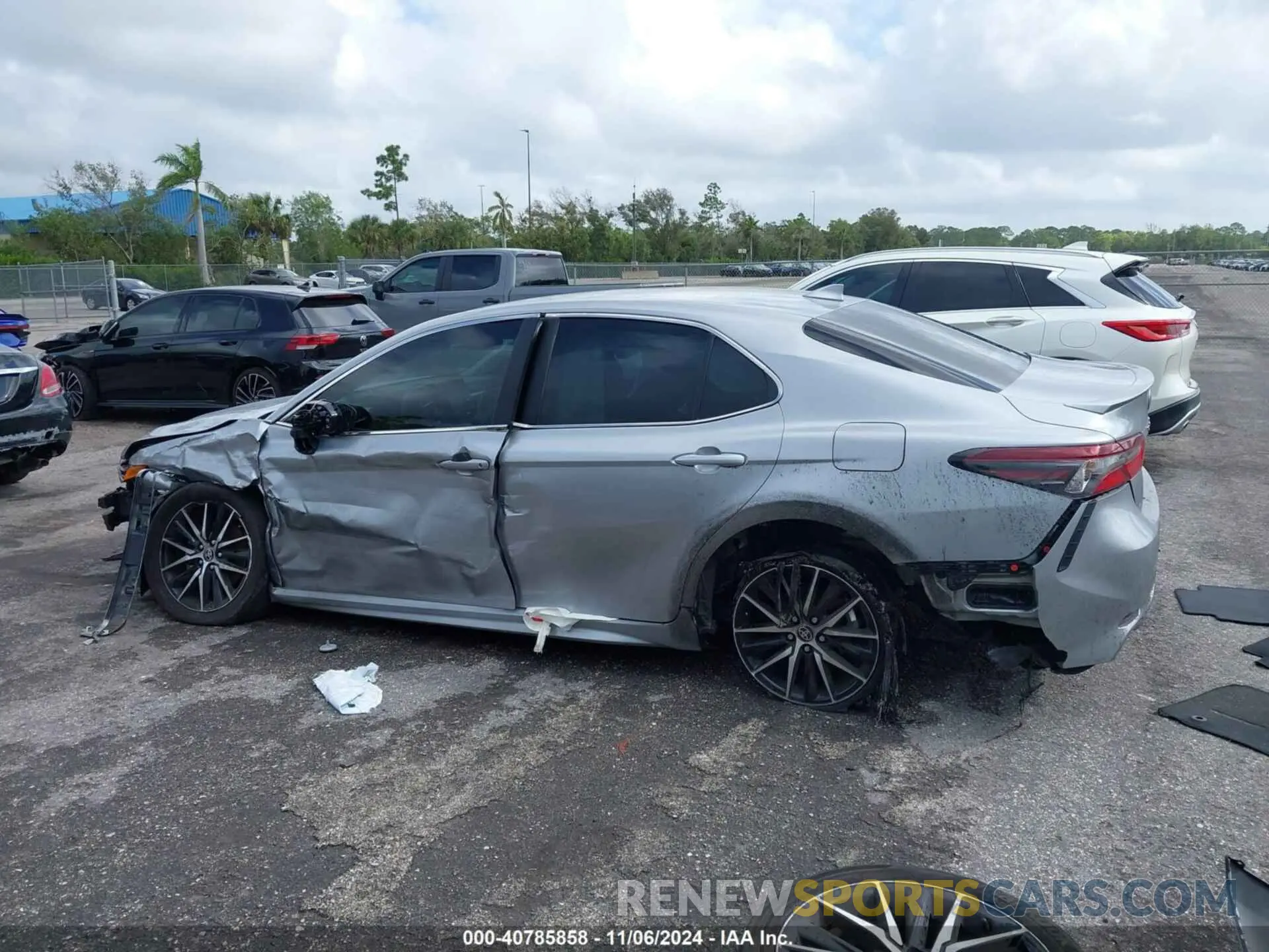 14 Фотография поврежденного автомобиля 4T1T11AK3PU821012 TOYOTA CAMRY 2023