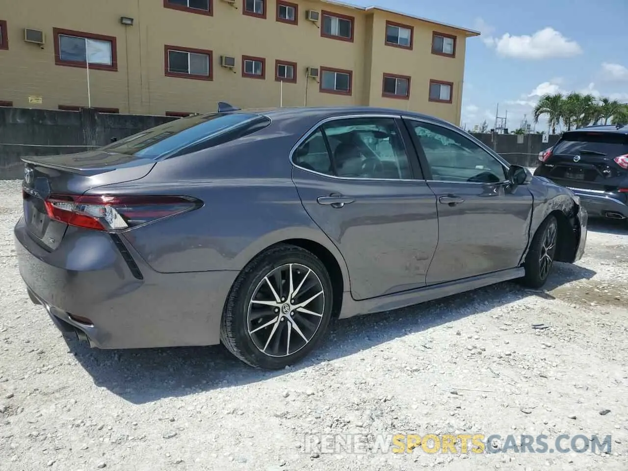 3 Photograph of a damaged car 4T1T11AK5PU829287 TOYOTA CAMRY 2023