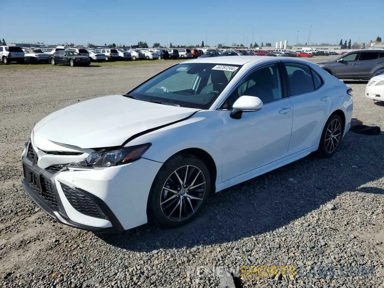 1 Фотография поврежденного автомобиля 4T1T11AK6PU823580 TOYOTA CAMRY 2023