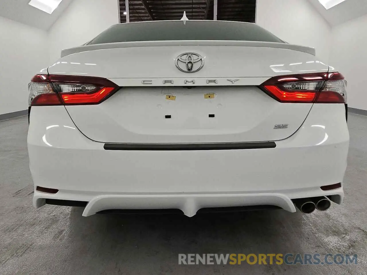 6 Photograph of a damaged car 4T1T11AK7PU825385 TOYOTA CAMRY 2023