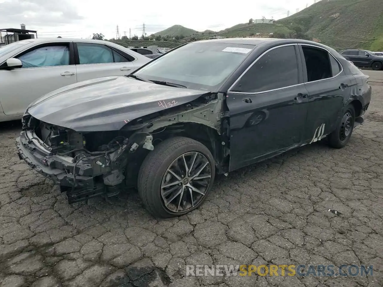 1 Photograph of a damaged car 4T1T11AK8PU170007 TOYOTA CAMRY 2023