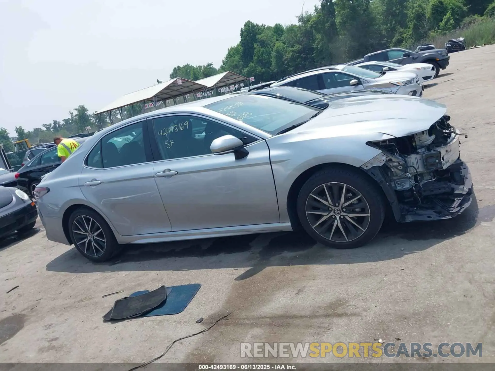 14 Photograph of a damaged car 4T1T11AK8PU171366 TOYOTA CAMRY 2023