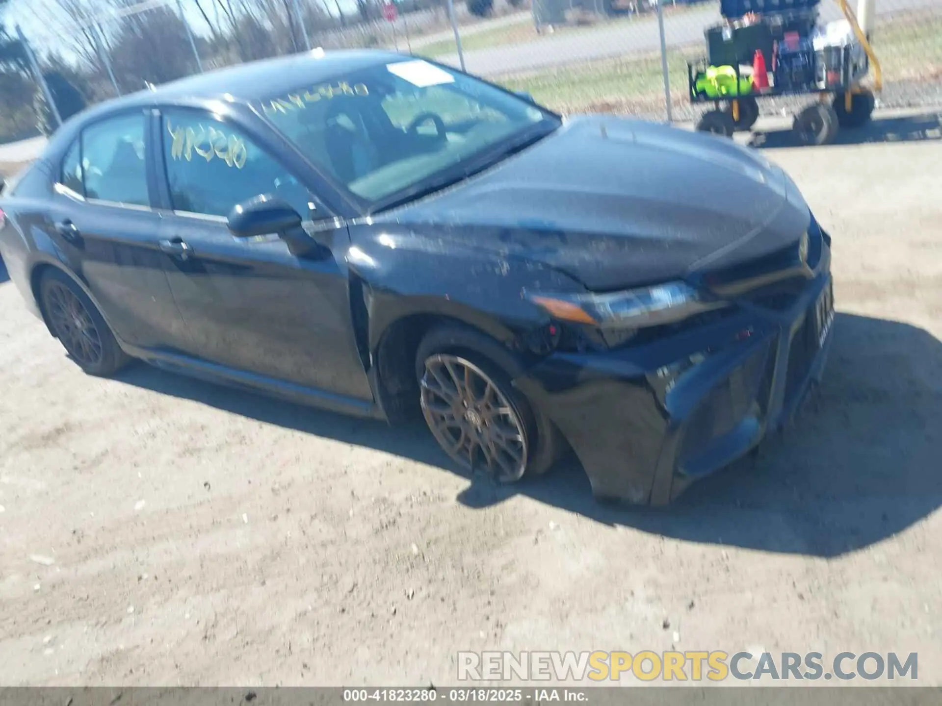 1 Фотография поврежденного автомобиля 4T1T11AKXPU111010 TOYOTA CAMRY 2023