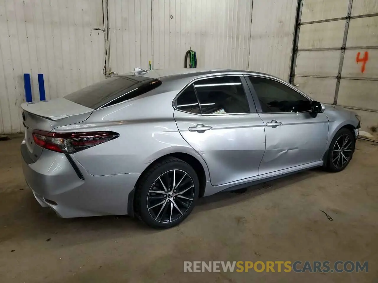 3 Фотография поврежденного автомобиля 4T1T11AKXPU773587 TOYOTA CAMRY 2023