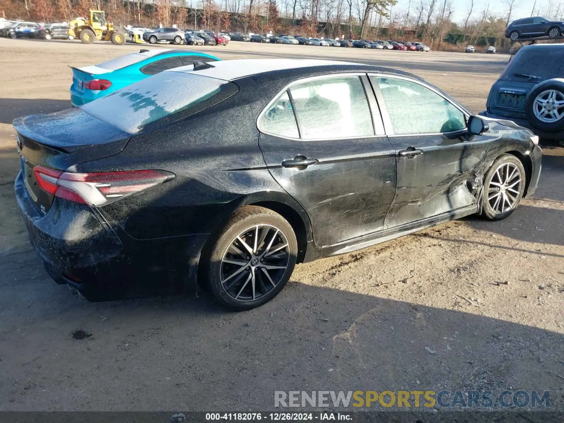 4 Фотография поврежденного автомобиля 4T1T11BK0PU097147 TOYOTA CAMRY 2023