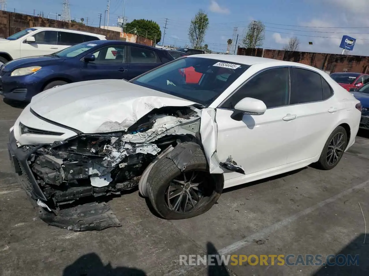 1 Фотография поврежденного автомобиля 4T1T11BK1PU103506 TOYOTA CAMRY 2023