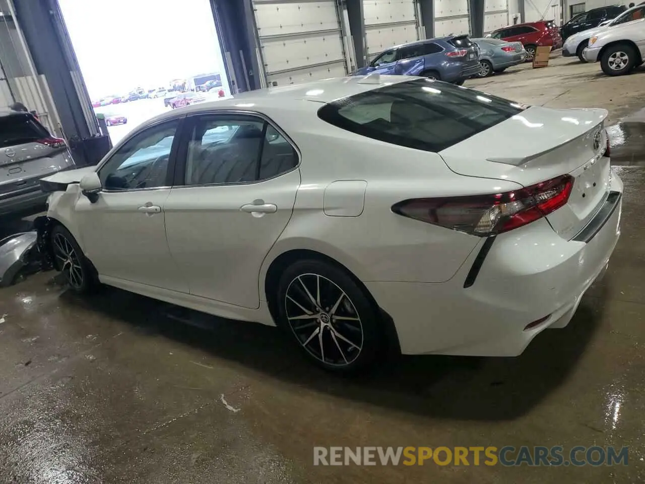 2 Фотография поврежденного автомобиля 4T1T11BK3PU082786 TOYOTA CAMRY 2023