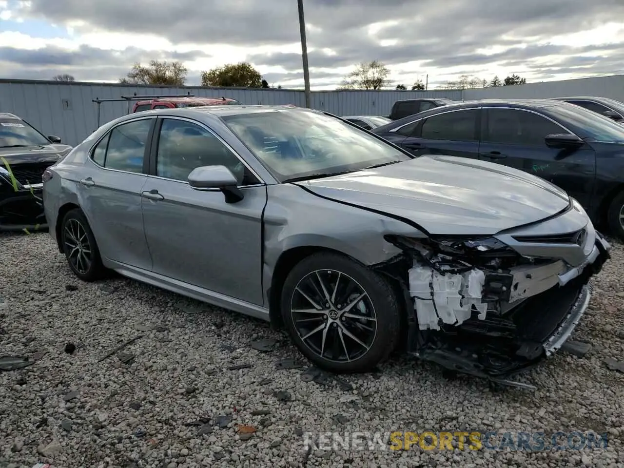 4 Фотография поврежденного автомобиля 4T1T11BK4PU100776 TOYOTA CAMRY 2023