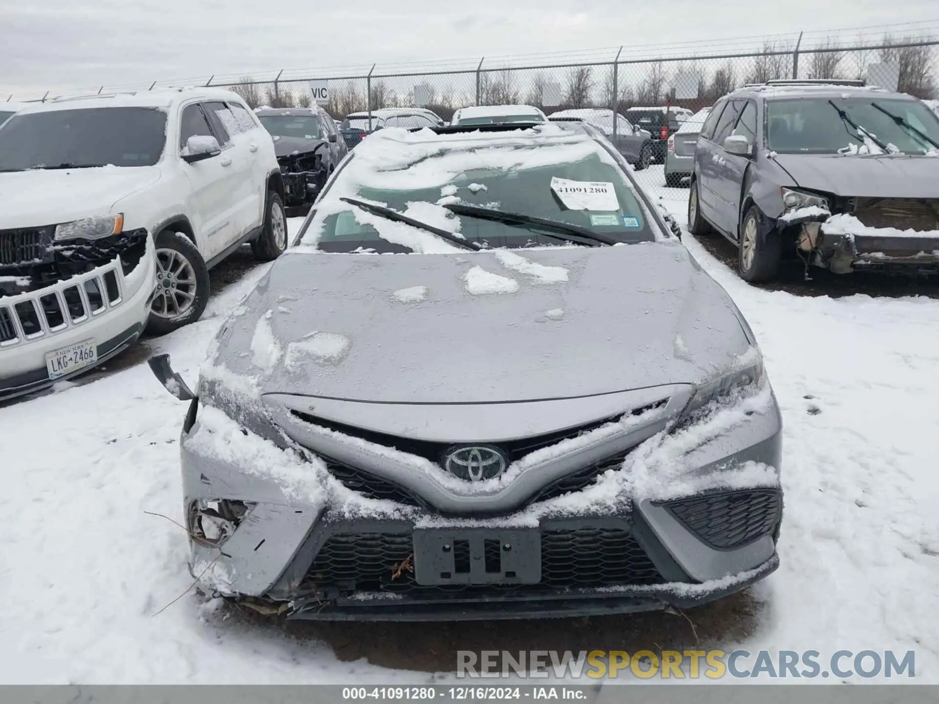 12 Фотография поврежденного автомобиля 4T1T11BK5PU088265 TOYOTA CAMRY 2023