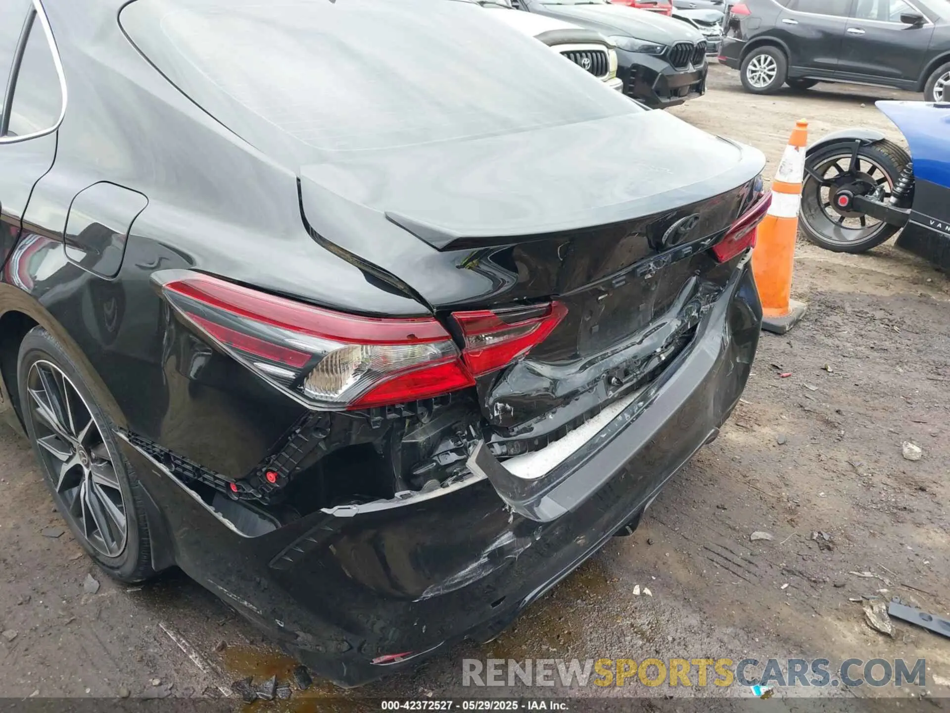 6 Photograph of a damaged car 4T1T11BK9PU078628 TOYOTA CAMRY 2023