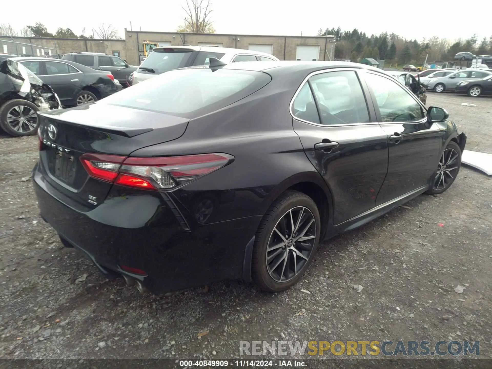 4 Фотография поврежденного автомобиля 4T1T11BK9PU081092 TOYOTA CAMRY 2023
