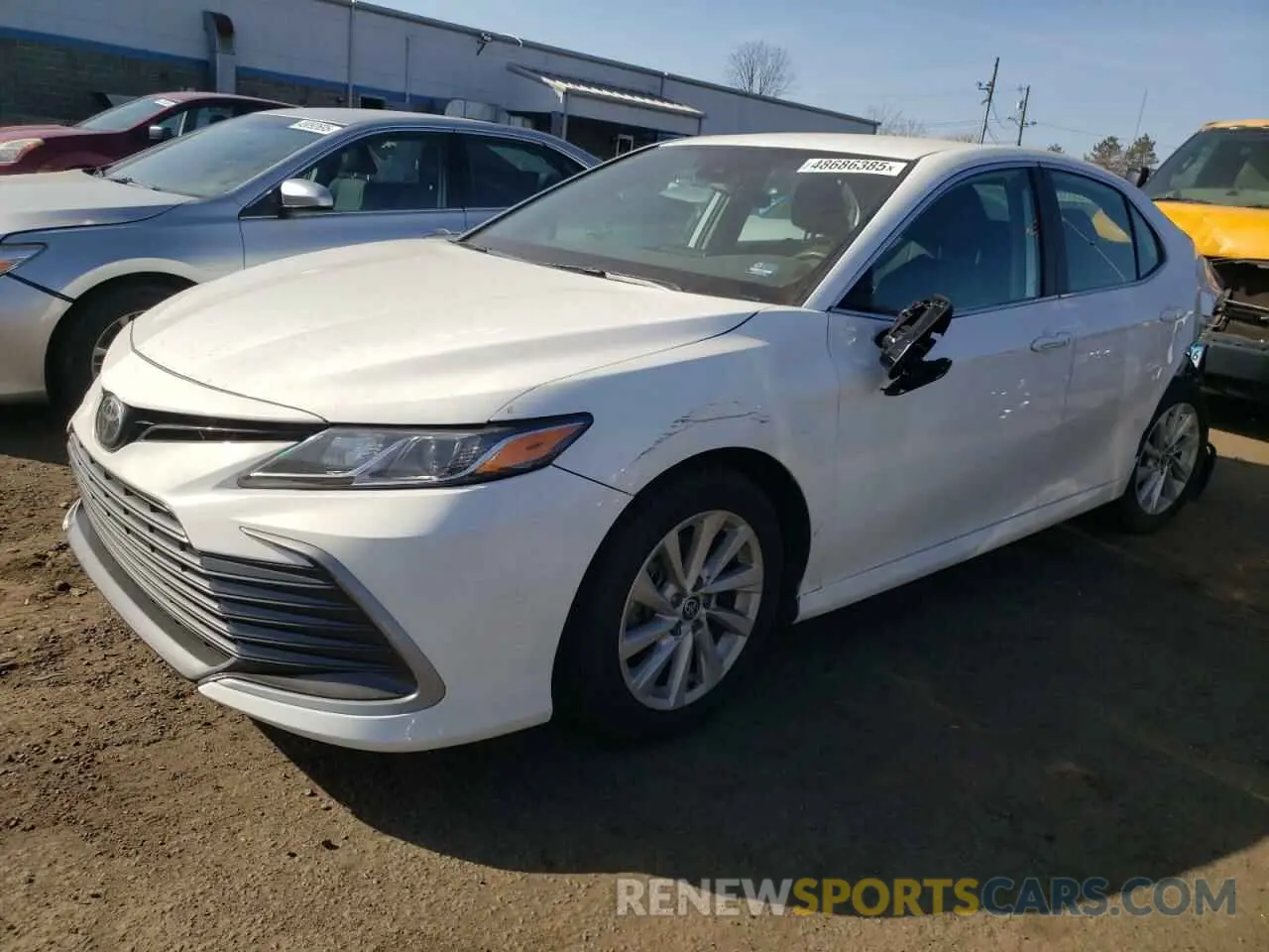 1 Фотография поврежденного автомобиля 4T1C11AK0RU202757 TOYOTA CAMRY 2024