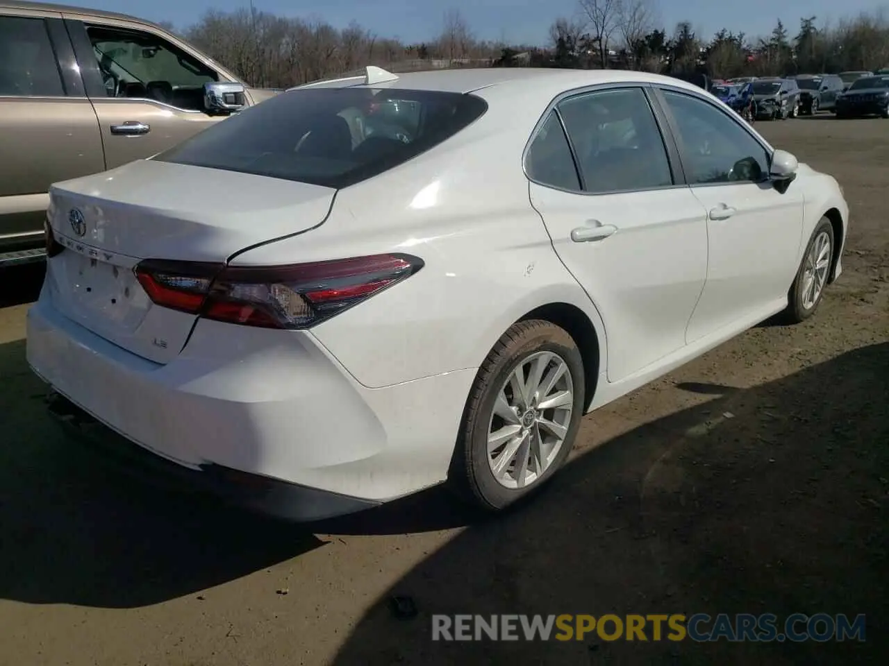 3 Фотография поврежденного автомобиля 4T1C11AK0RU202757 TOYOTA CAMRY 2024