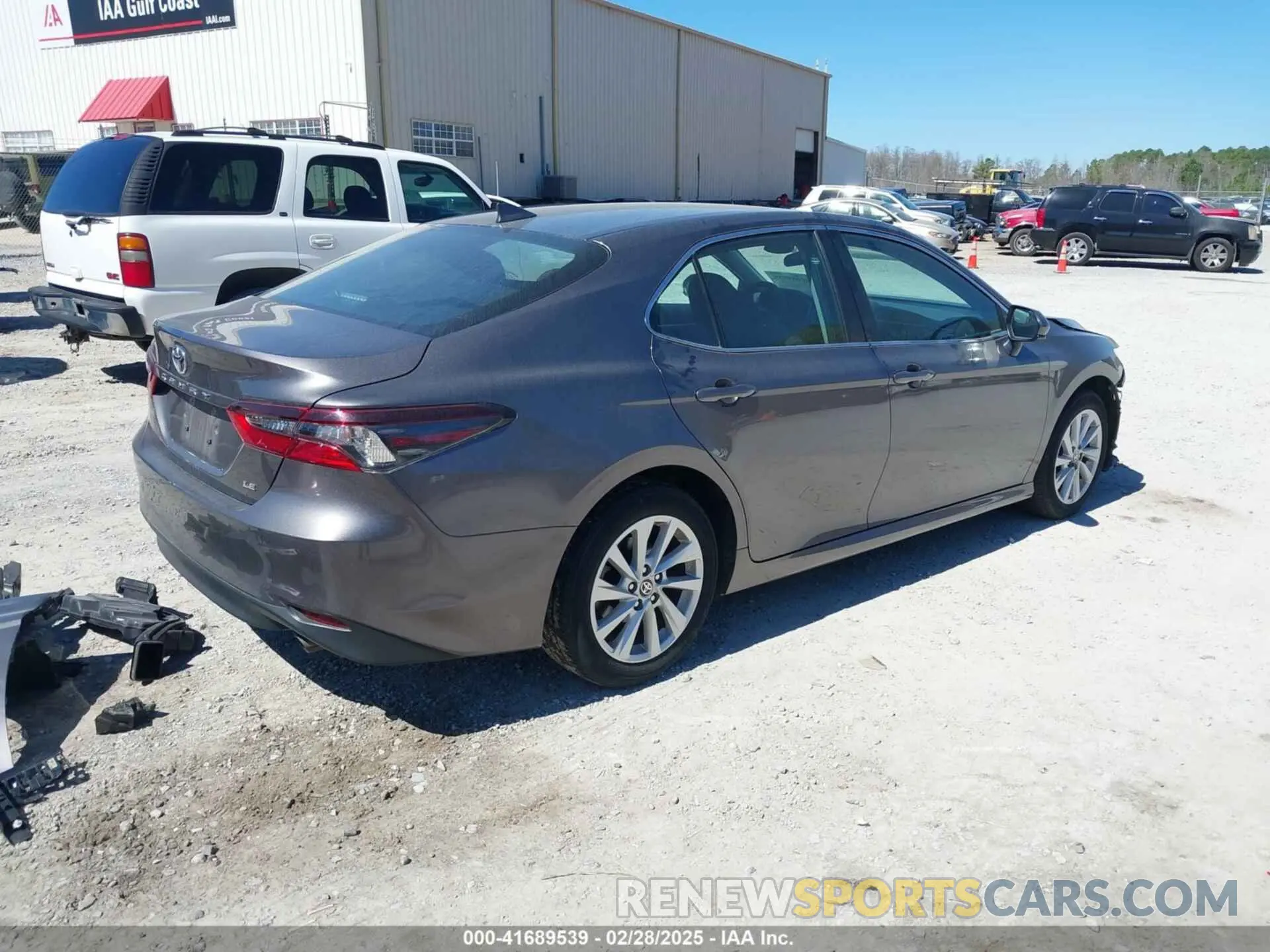 4 Фотография поврежденного автомобиля 4T1C11AK0RU868369 TOYOTA CAMRY 2024