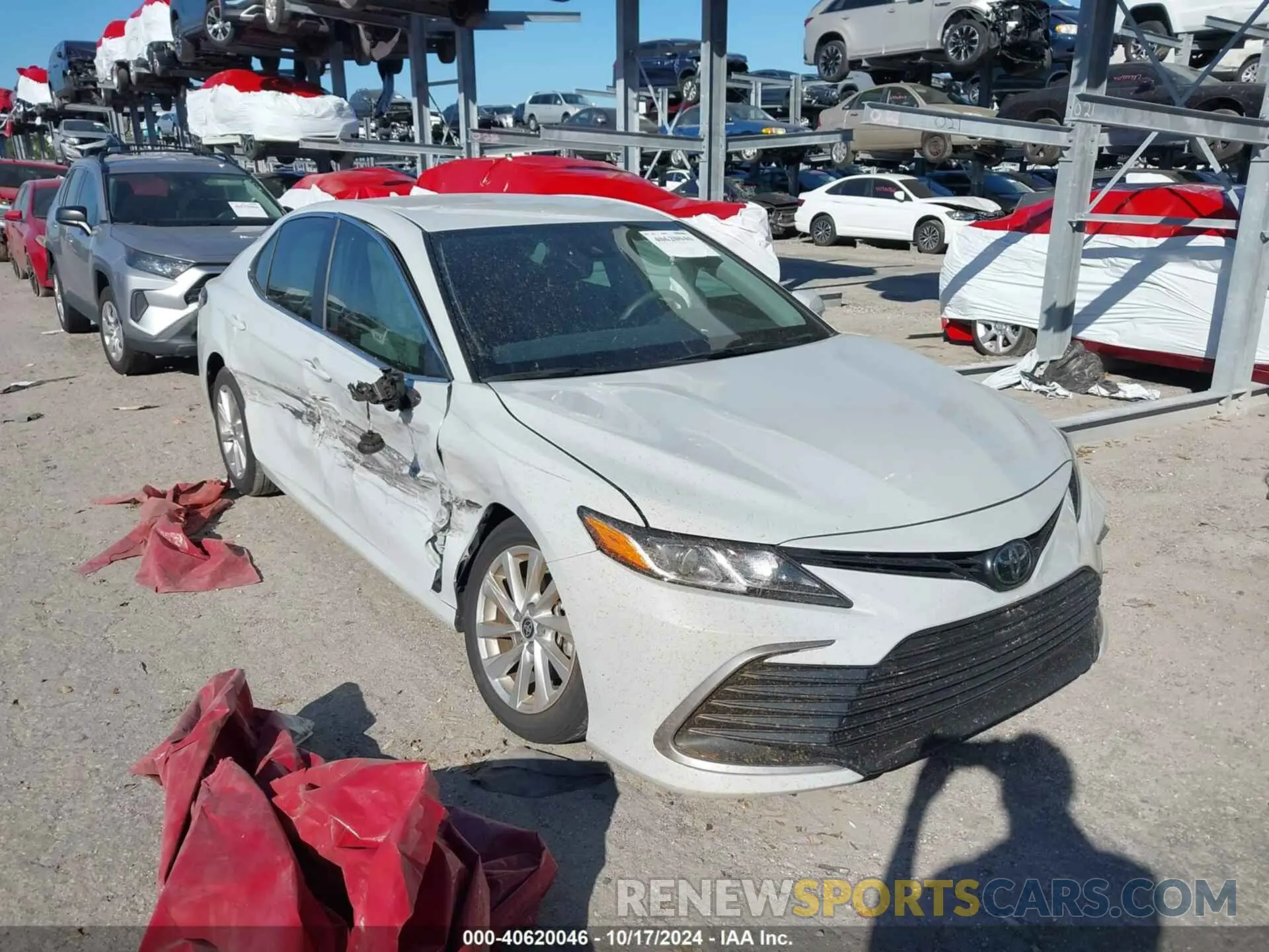 1 Фотография поврежденного автомобиля 4T1C11AK1RU214562 TOYOTA CAMRY 2024