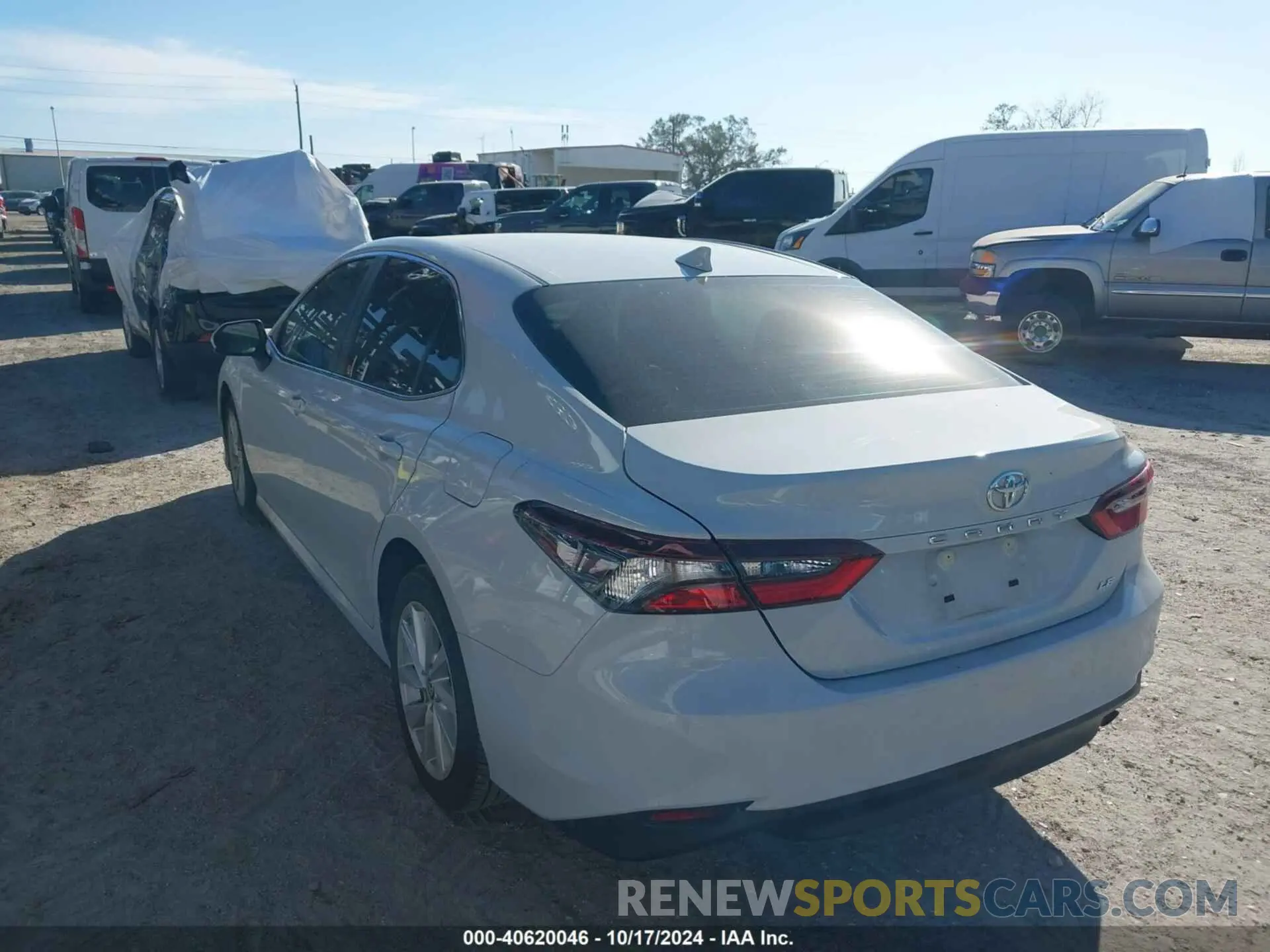 3 Фотография поврежденного автомобиля 4T1C11AK1RU214562 TOYOTA CAMRY 2024