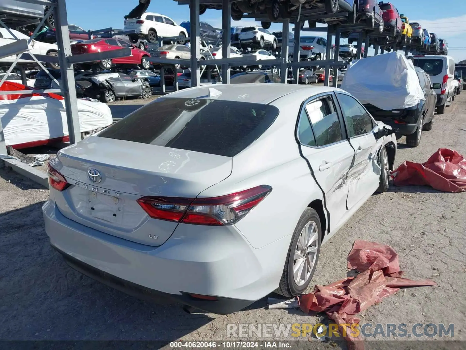 4 Фотография поврежденного автомобиля 4T1C11AK1RU214562 TOYOTA CAMRY 2024